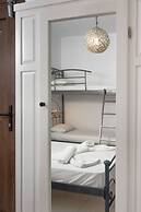 Depis Place & Apartments