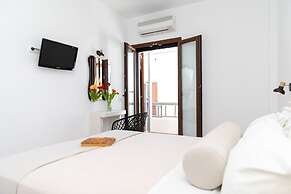 Depis Place & Apartments