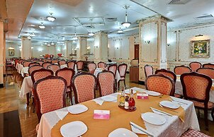 Hotel Karolina