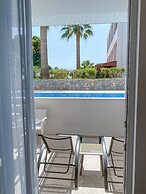 Lardos Bay