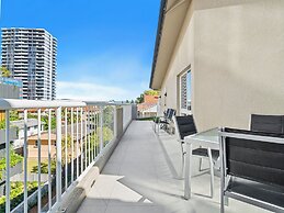 Markham Court