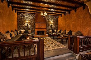 Doupiani House Hotel