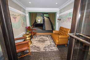 Aubrey Hotel Boutique