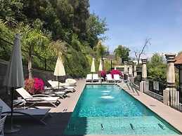 Aubrey Hotel Boutique