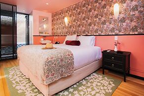 Aubrey Hotel Boutique