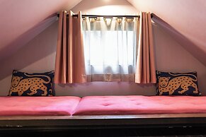 Aubrey Hotel Boutique