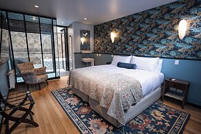 Aubrey Hotel Boutique