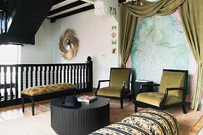 Aubrey Hotel Boutique