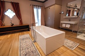 Aubrey Hotel Boutique