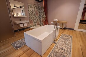 Aubrey Hotel Boutique