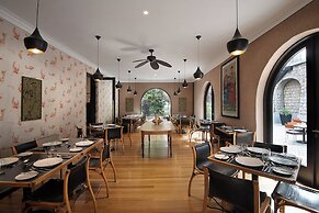 Aubrey Hotel Boutique