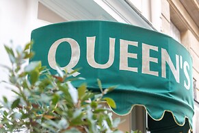Queens Boutique Hotel