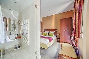 Queens Boutique Hotel