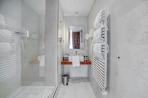 Queens Boutique Hotel
