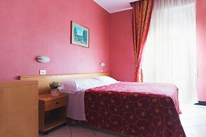 Hotel Junior