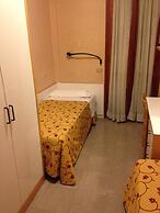 Hotel Junior