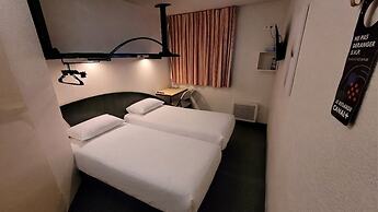 Good Night Hôtel