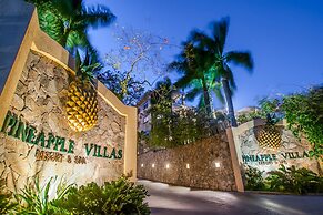 Clarion Suites Roatan at Pineapple Villas