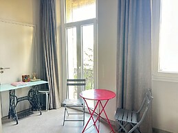 7 Art Hotel Cannes