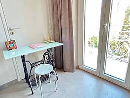 7 Art Hotel Cannes