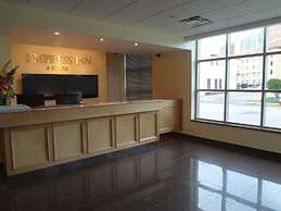 Empress Inn and Suites by The Falls