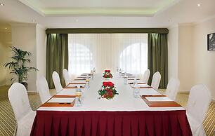City Seasons Al Hamra Hotel