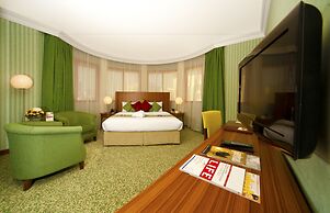 City Seasons Al Hamra Hotel