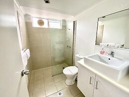 Reef Gateway Apartments