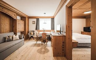 Hotel Ladinia