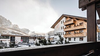 Hotel Ladinia