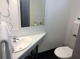 Newcastle Motel