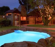 Treetops Guesthouse