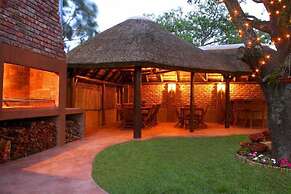 Treetops Guesthouse