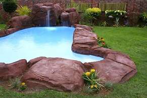 Treetops Guesthouse