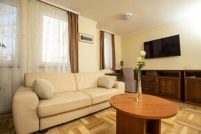 Dóm Hotel