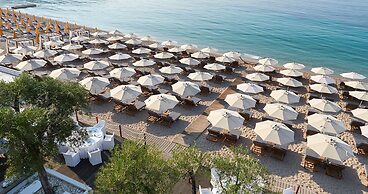 Lichnos Beach Hotel & Suites