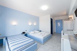 Stratos Studios & Apartments