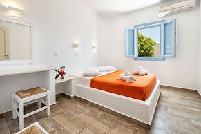 Stratos Studios & Apartments