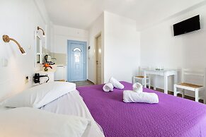 Stratos Studios & Apartments
