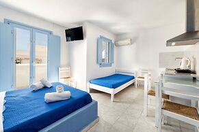 Stratos Studios & Apartments
