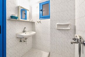 Stratos Studios & Apartments