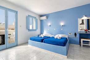Stratos Studios & Apartments