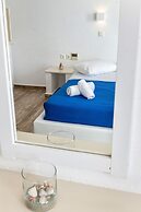Stratos Studios & Apartments