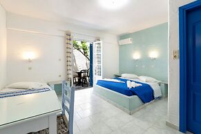 Stratos Studios & Apartments
