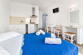 Stratos Studios & Apartments
