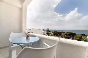 Stratos Studios & Apartments
