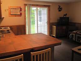 Bear Tree Lodge