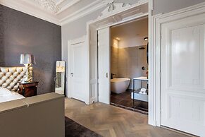 Amstel Corner Hotel