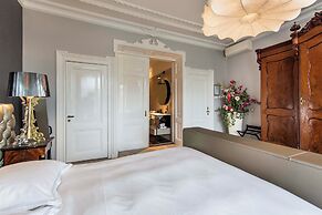 Amstel Corner Hotel