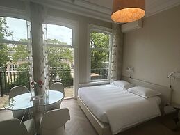 Amstel Corner Hotel